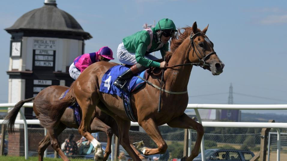 Racing at Pontefract